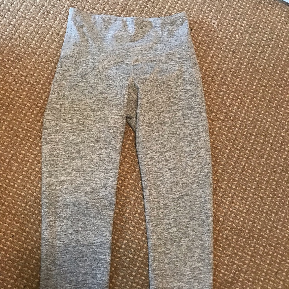 Grey Capri old navy leggings